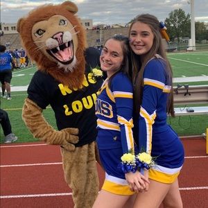 Meet your Posher, Faith